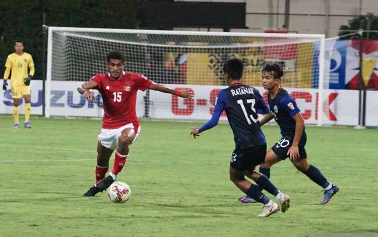 Shin Tae-yong Rombak Lini Belakang Timnas Versus Laos