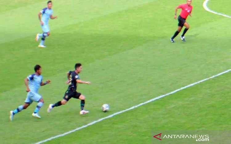 Persela Lamongan Bermain Imbang 1-1 Lawan PSS Sleman
