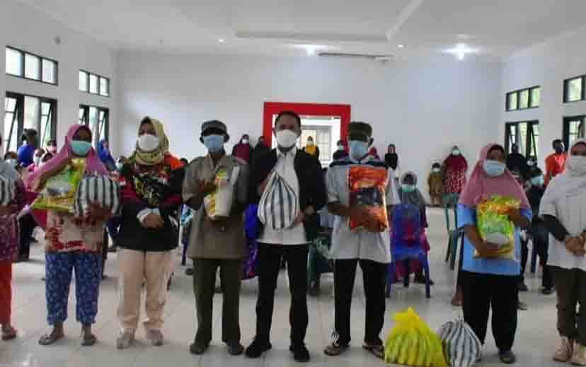 Dewan Apresiasi Pemko Berikan Sembako kepada Petani karena Gagal Panen