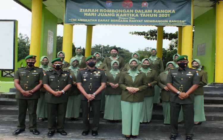Sambut Hari Juang TNI AD, Kodim Pangkalan Bun Ziarah ke Taman Makam Pahlawan