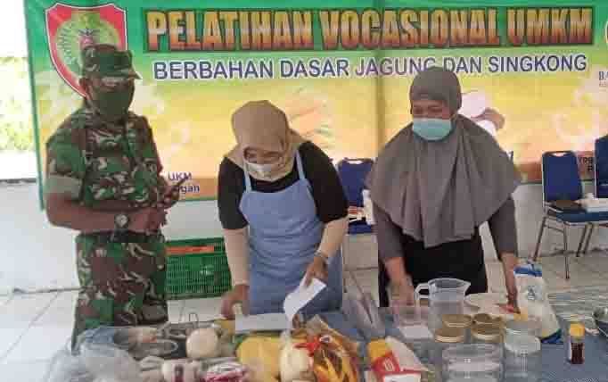 Warga Tumbang Tahai Dilatih Hasilkan Produk Olahan Jagung dan Singkong