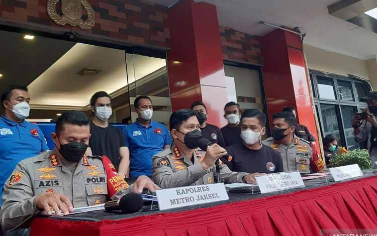 Polisi Tetapkan Rizky Nazar sebagai Tersangka Penyalahgunaan Ganja