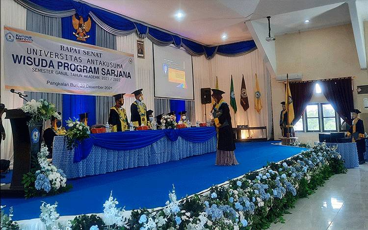 Universitas Antakusuma Pangkalan Bun Wisuda 196 Sarjana