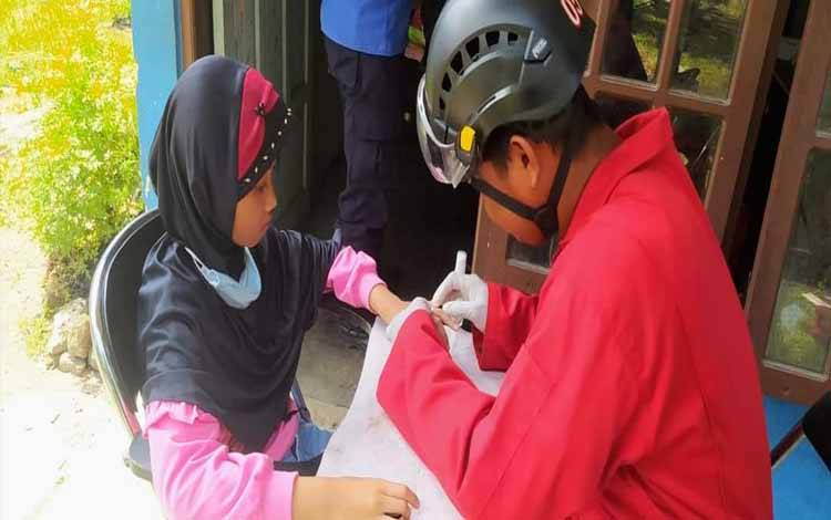 Jari Terjepit Cincin, Anak dari Desa Cempaka Putih Dilarikan ke Rumah Sakit