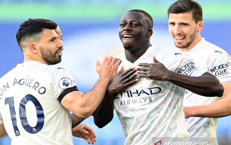 Bek Manchester City Didakwa dengan 7 Kasus Pemerkosaan