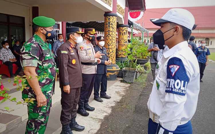 Polres Barito Timur Lantik 38 Anggota Patroli Keamanan Sekolah Plus