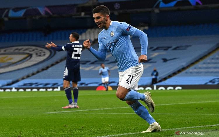 Pep Guardiola: Barcelona Sedikit Lagi Bisa Datangkan Ferran Torres