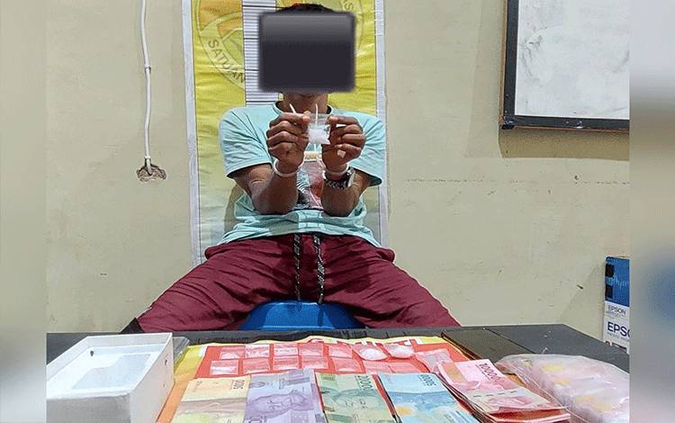 Polres Gunung Mas Amankan Seorang Pria Miliki 15 Paket Sabu