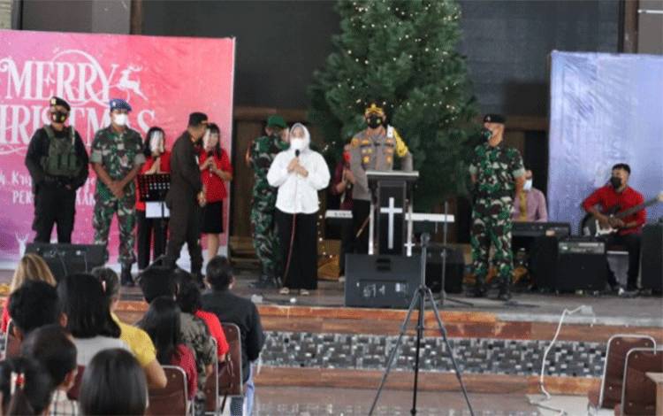 Bersama Kapolres, Bupati Kobar Tinjau Gereja Sekaligus Memberikan Imbauan