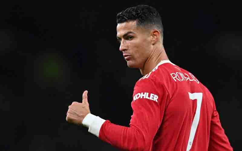 7 Transfer Pemain Sepakbola Paling Menghebohkan di Tahun 2021