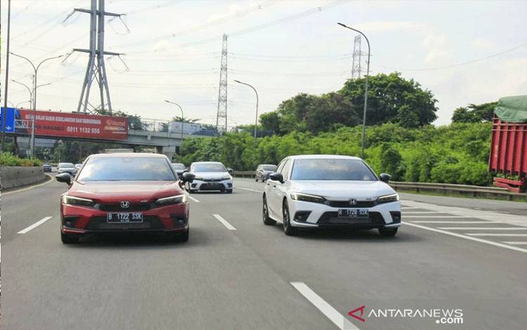 Honda Civic aedan RS (ANTARA/Chairul Rohman)