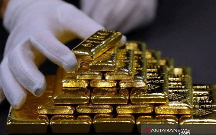 Emas Berjangka Tergelincir 2,9 Dolar Terseret Penguatan "Greenback"