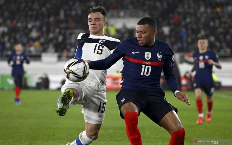 Mbappe dan Lewandoswski Tolak Gagasan Piala Dunia Dua Tahunan