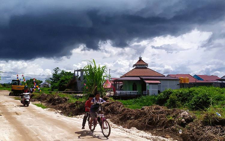 BMKG Peringatkan Sebagian Kota Besar Berpotensi Alami Hujan Ringan