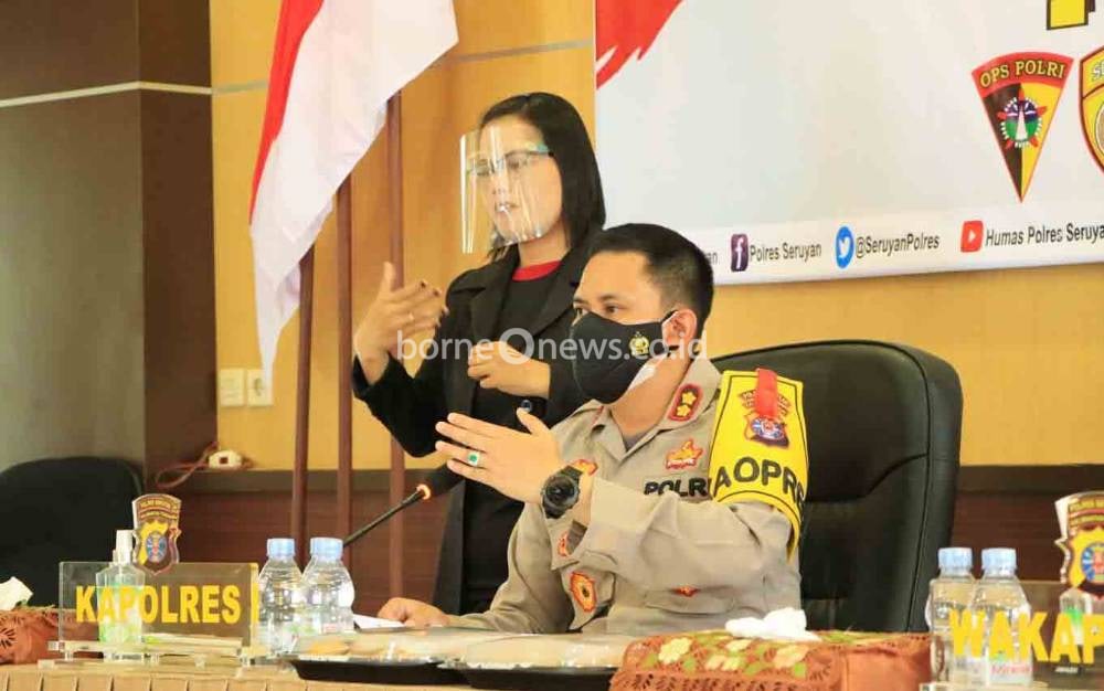 Kapolres Seruyan AKBP Bayu Wicaksono saat Konferensi Pers Akhir Tahun