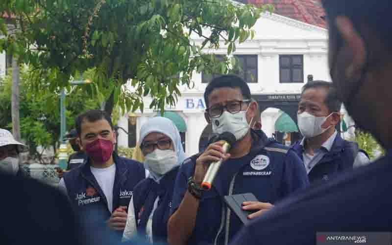 Menparekraf Persilakan Warga Berwisata Asal Tetap Patuh Prokes