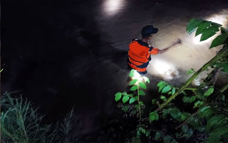 Bocah Terseret Arus Sungai Saat Menyeberang