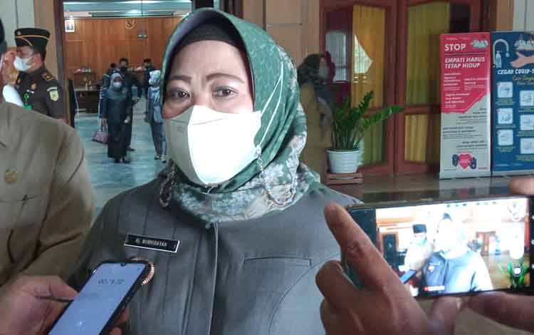 Bupati Kobar, Nurhidayah
