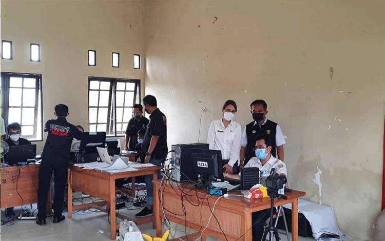 Dinas Dukcapil Palangka Raya Lampaui Target Perekaman e-KTP 2021