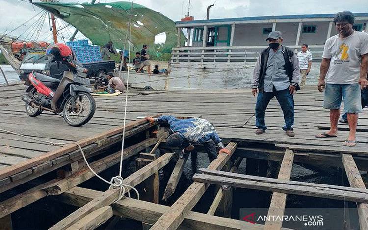 Realisasi dan Anggaran Rehab Dermaga di Seruyan Dinilai tak Sesuai