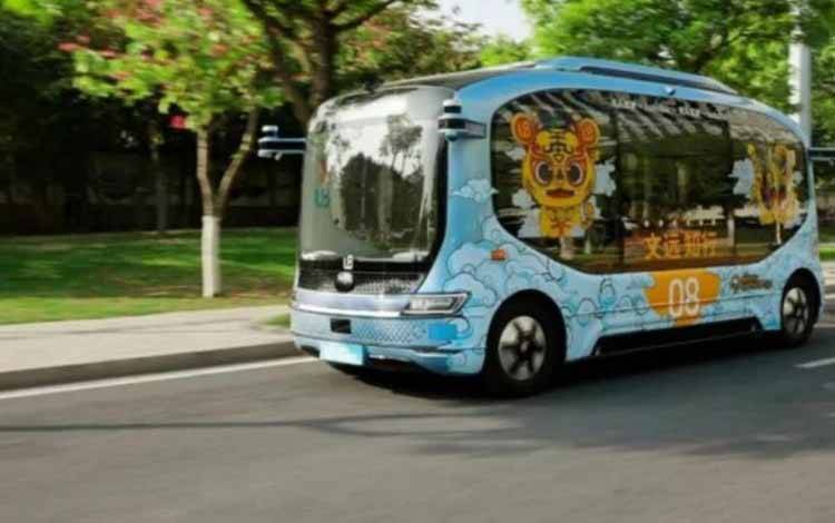 Robobus Tanpa Setir, Pedal Gas, Rem Mulai Beroperasi
