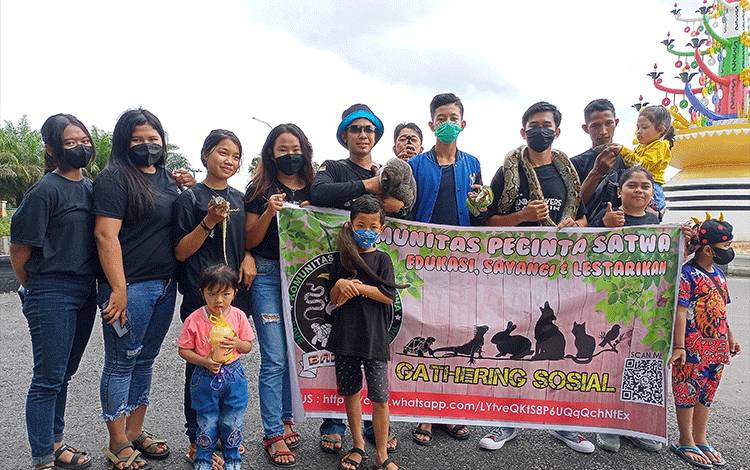 Mengenal Animal Lovers Bartim, Komunitas Pencinta Hewan Eksotis