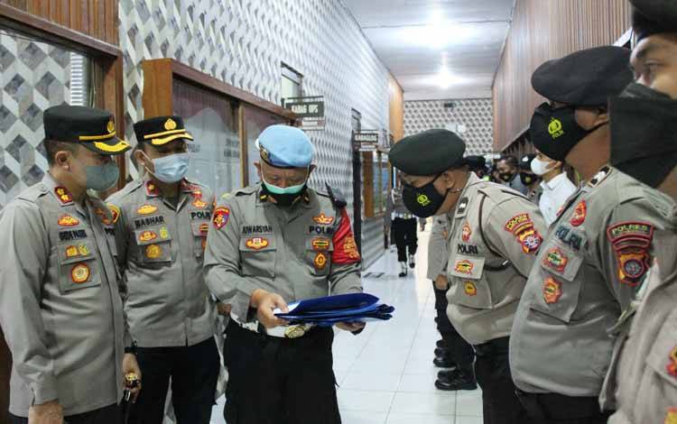 Cek Kehadiran Anggota Dalam Apel Pagi, Berikut Arahan Kapolres Barito Utara