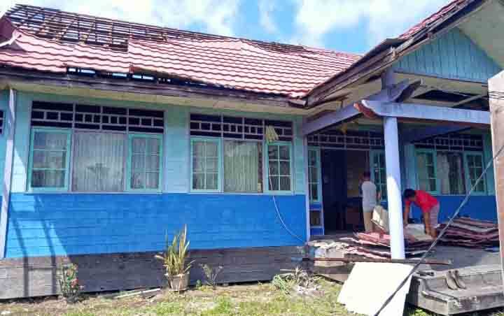 Kerusakan Sekolah Akibat Angin Kencang Harus Segera Dibantu