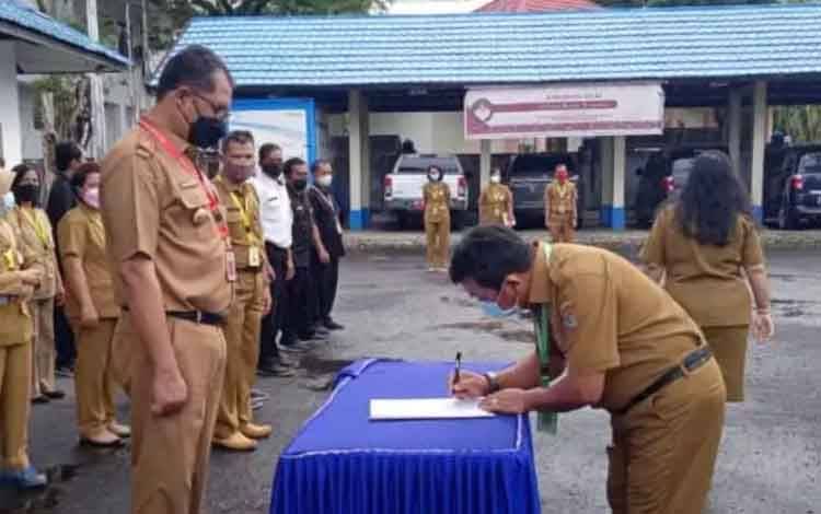 ASN Dislutkan Tandatangani Komitmen Bersama Percepat Pembangunan Kelautan dan Perikanan