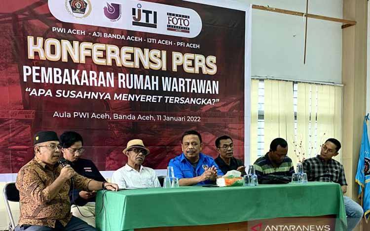 Organisasi Pers Tuntut Kasus Pembakaran Rumah Wartawan Dituntaskan
