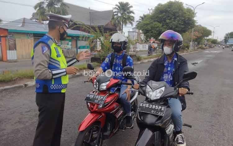Polisi Beri Edukasi Pelajar Agar Tidak Terlibat Balapan Liar