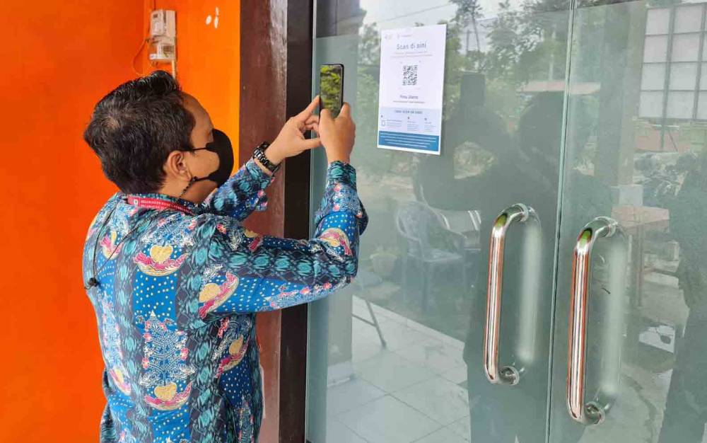 Kelurahan Kuala Pembuang II Terapkan Scan QR Code
