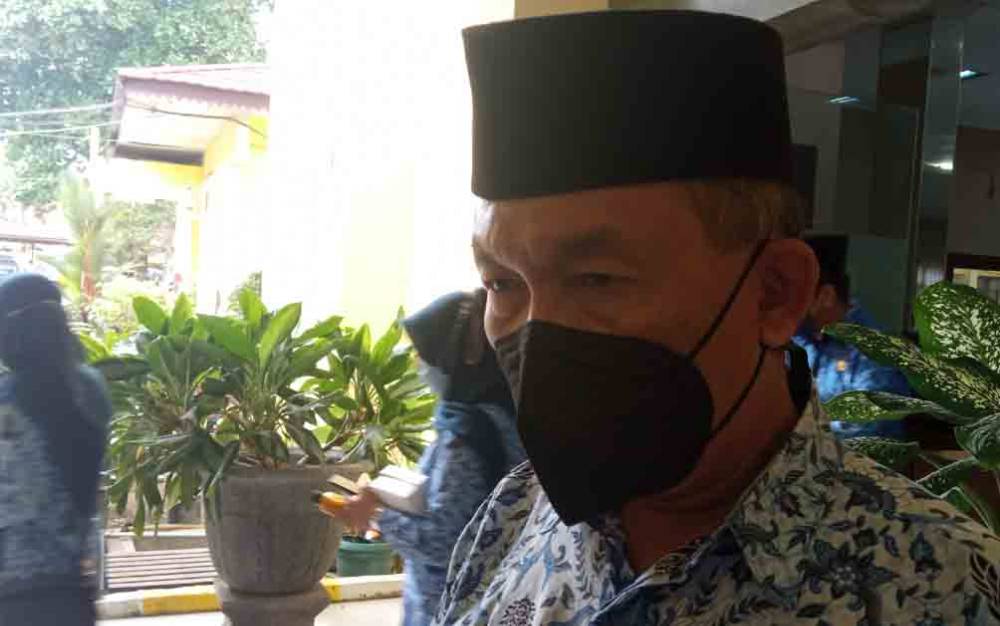 Kepala Dinas Kesehatan Kabupaten Kobar Achmad Rois