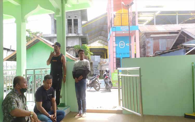 Pembangunan Tak Jelas, Pedagang Pasar Mangkikit Ingin Uang Kembali