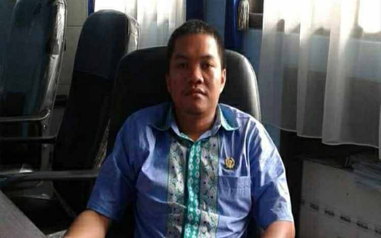 Legislator Kapuas Ini Dorong Lelang Proyek Jalan Wilayah Hulu Segera Dilaksanakan