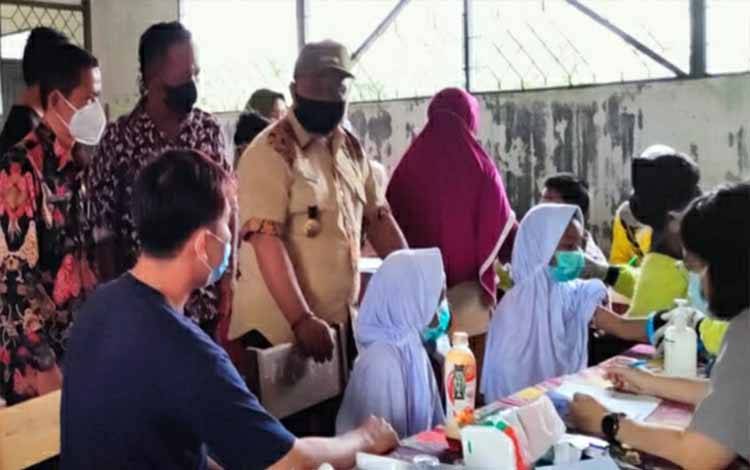 Segini Capaian Sementara Vaksinasi Anak Usia 6-11 Tahun di Kapuas