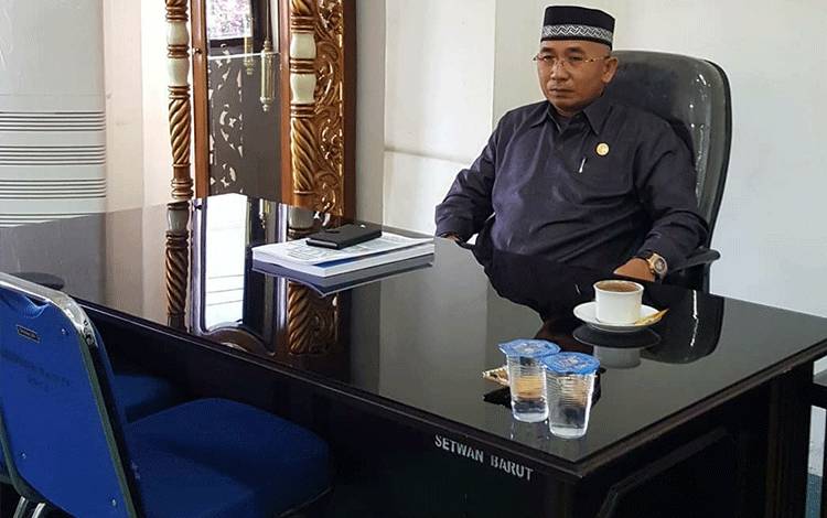 Dewan Minta Pemkab dan Instansi Terkait Tertibkan Truk Bongkar Muat di Jalan Protokol