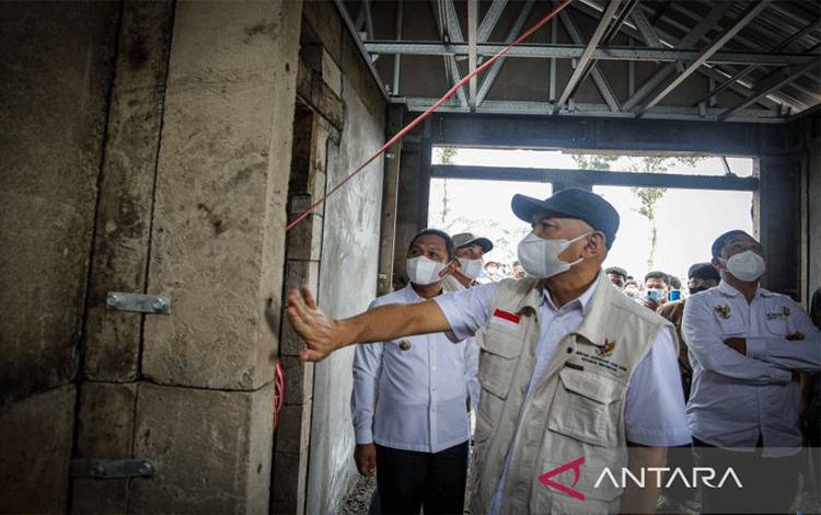 Menkop Intervensi Kawasan Hunian Korban APG Semeru Jadi Desa Modern