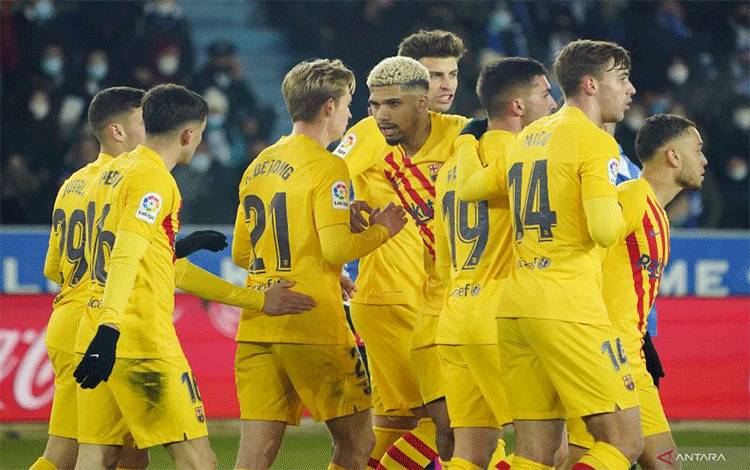Menang Tipis 1-0 atas Alaves, Barcelona Naik Peringkat Lima