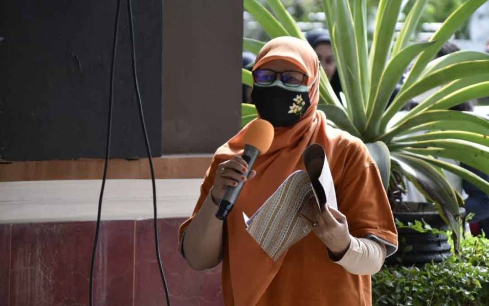 Asisten Administrasi Umum Setda Provinsi Kalteng, Lies Fahimah mengingatkan pemeliharaan gizi masih menjadi salah satu masalah di Indonesia.