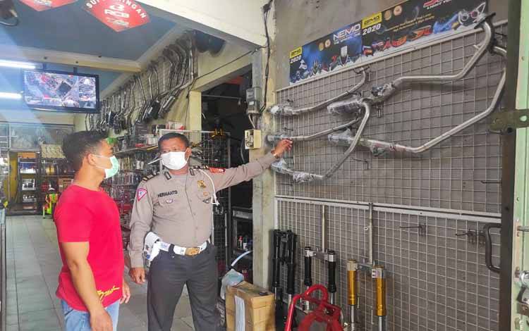 Ditlantas Polda Kalteng Sambangi Toko dan Bengkel Motor Imbau Larangan Kenalpot Brong