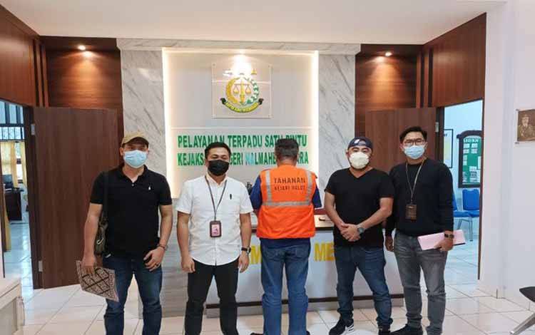 Mantan Ketua Panwaslu Halmahera Utara Ditahan