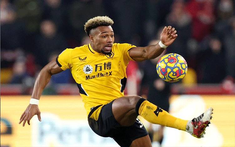 Barcelona Resmi Pulangkan Adama Traore dari Wolverhampton