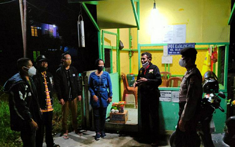 Begini Cara Lurah Selat Tengah Support Kegiatan Poskamling