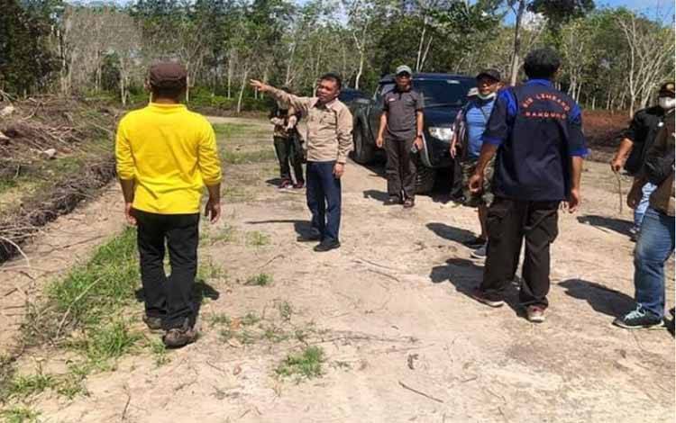 Lahan Pertanian di Kelurahan Tumpung Laung Dibuka Secara Swadaya