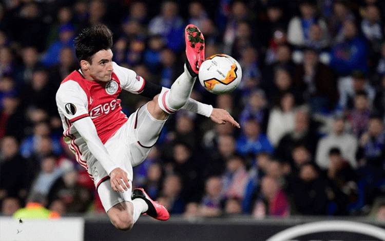 Barcelona Dikabarkan Menarik diri dari Perburuan Nicolas Tagliafico