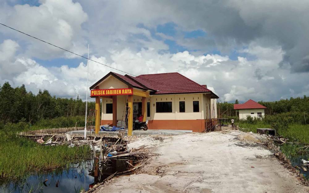 Pembangunan Gedung Baru Polsek Jabiren Raya Rampung