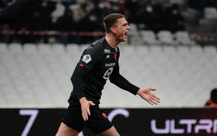 Gagal Dapatkan Sven Botman, AC Milan Cari Alternatif Lain