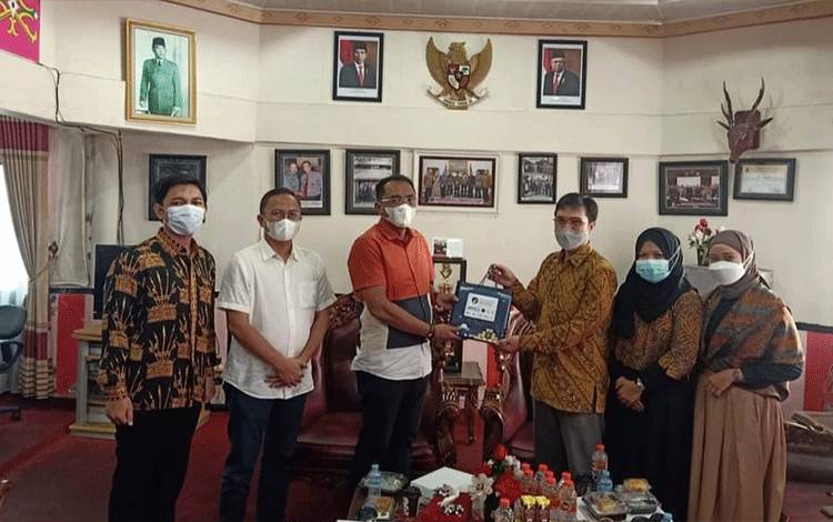Ketua DPRD Palangka Raya Dorong Peningkatan Mutu Pendidikan