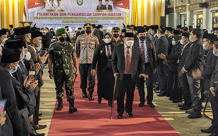 Ini Alasan Bupati Kotim Mutasi 4 Pejabat Tinggi Pratama